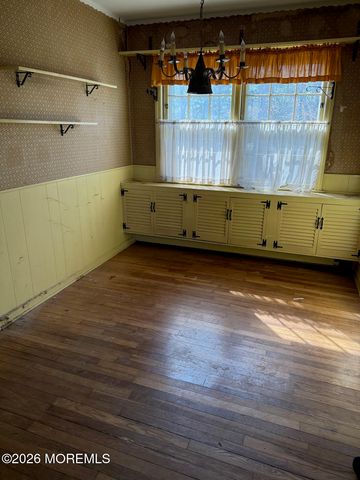 1 Mitchell Avenue, East Brunswick, NJ 08816