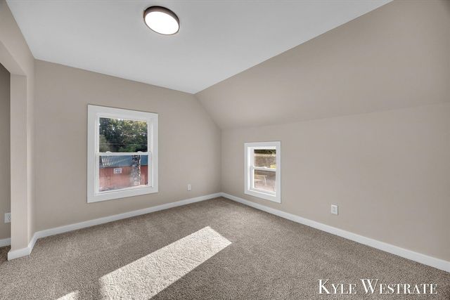 903 N Michigan Avenue, Hastings, MI 49058