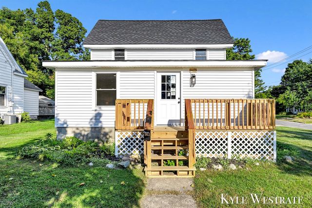 903 N Michigan Avenue, Hastings, MI 49058