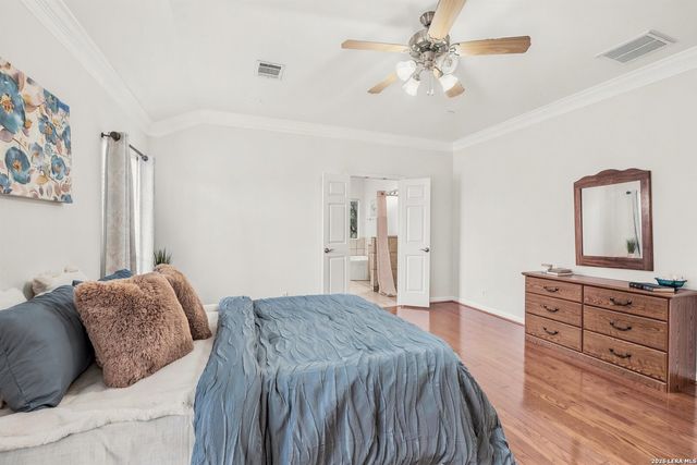 1711 Heavens Peak, San Antonio, TX 78258