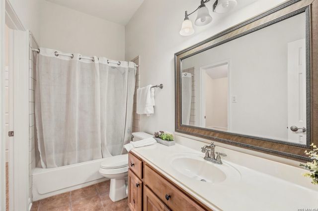 1711 Heavens Peak, San Antonio, TX 78258