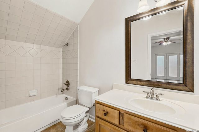 1711 Heavens Peak, San Antonio, TX 78258