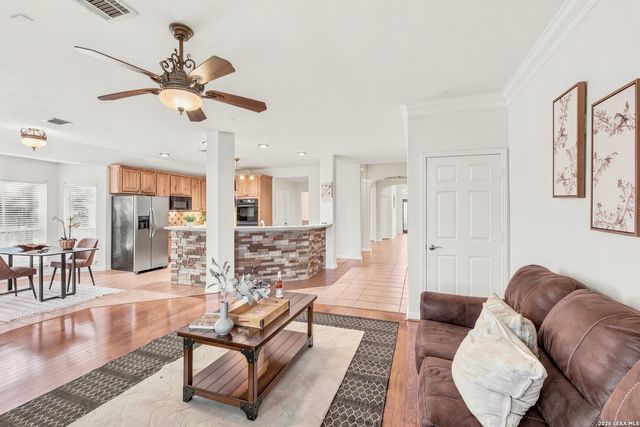 1711 Heavens Peak, San Antonio, TX 78258