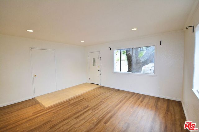 3630 2nd Avenue, Glendale, CA 91214