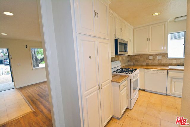 3630 2nd Avenue, Glendale, CA 91214