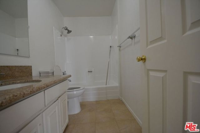 3630 2nd Avenue, Glendale, CA 91214