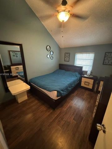 2560 Azalea Ave, Miramar, FL 33025