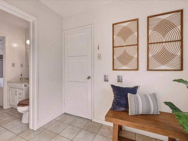 218 Wilkes Circle, Santa Cruz, CA 95060