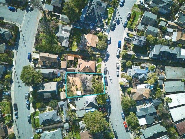 218 Wilkes Circle, Santa Cruz, CA 95060