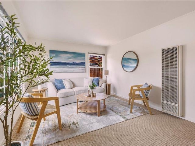 218 Wilkes Circle, Santa Cruz, CA 95060