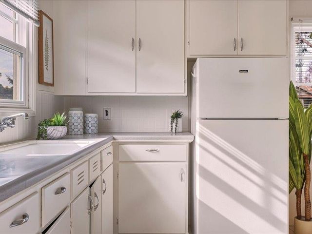 218 Wilkes Circle, Santa Cruz, CA 95060