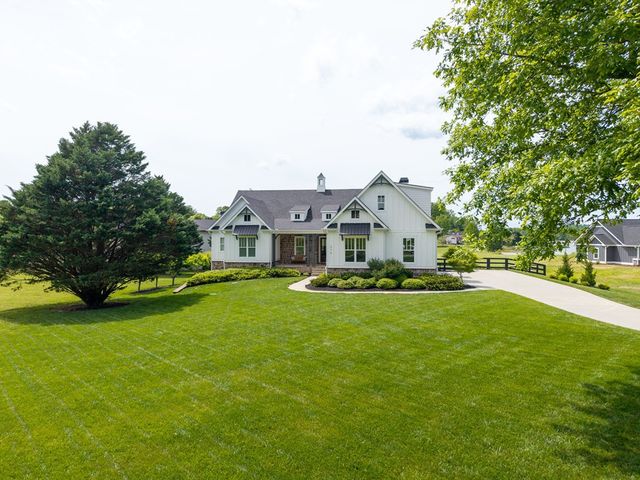 275 Bell Creek Cove Road, Hiawassee, GA 30546