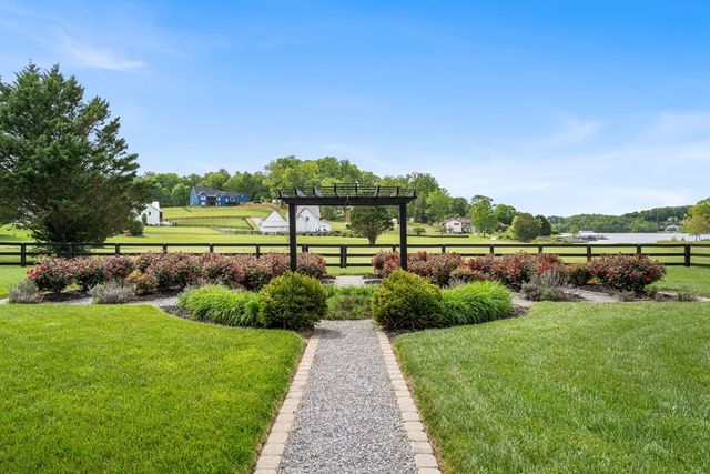 275 Bell Creek Cove Road, Hiawassee, GA 30546