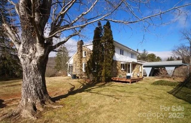 365 Old Haw Creek Road, Asheville, NC 28805