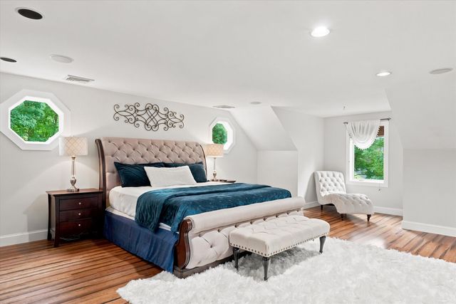 20 Partridge Lane, Londonderry, NH 03053