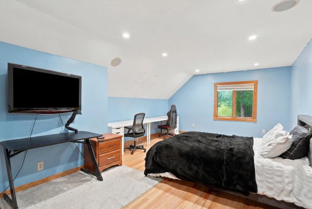 20 Partridge Lane, Londonderry, NH 03053
