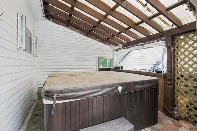 20 Partridge Lane, Londonderry, NH 03053