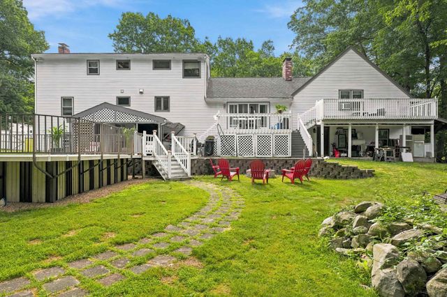 20 Partridge Lane, Londonderry, NH 03053