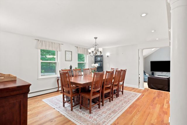 20 Partridge Lane, Londonderry, NH 03053