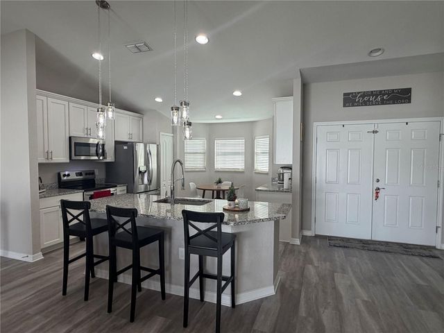 2352 TWIN LAKE VIEW ROAD, Winter Haven, FL 33881