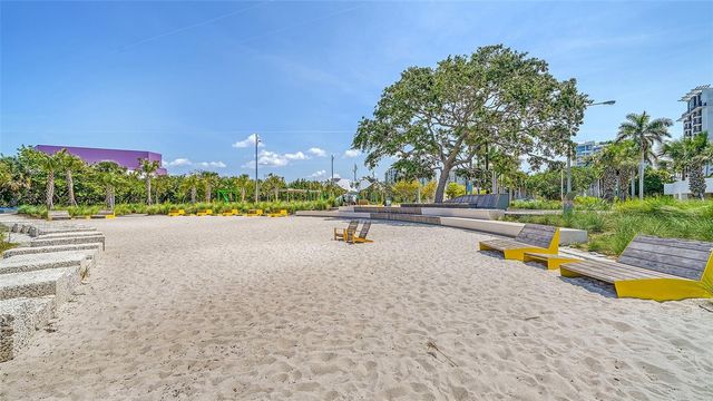 988 BLVD OF THE ARTS 1214, Sarasota, FL 34236