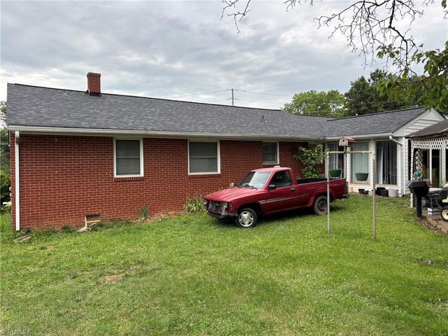 130 Nolen Avenue, Asheboro, NC 27205