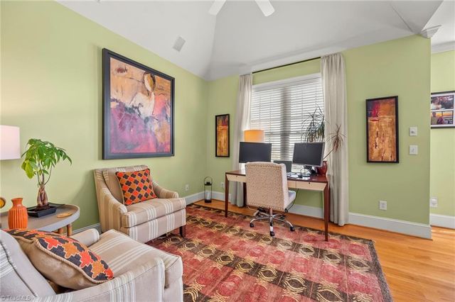 2156 Waterford Village Drive, Clemmons, NC 27012