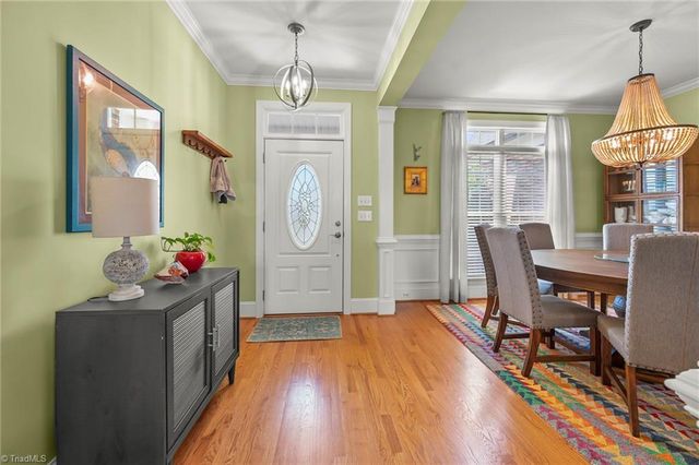 2156 Waterford Village Drive, Clemmons, NC 27012