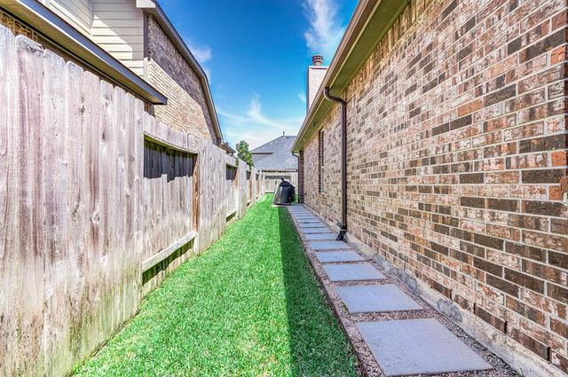 9707 Sumter Court, Richmond, TX 77469