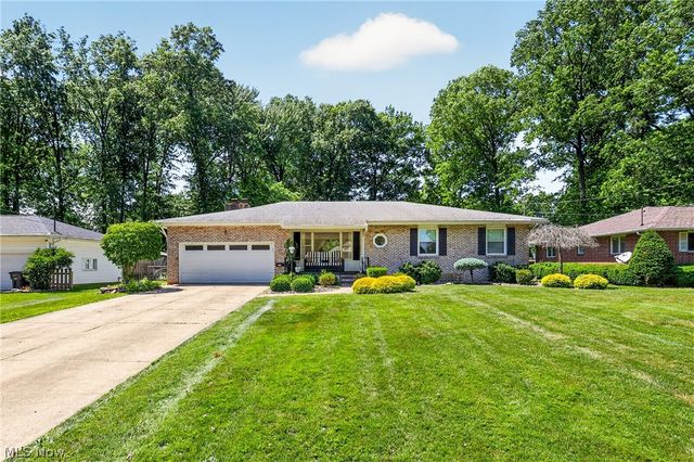 1124 Roseway Avenue SE, Warren, OH 44484