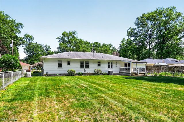 1124 Roseway Avenue SE, Warren, OH 44484