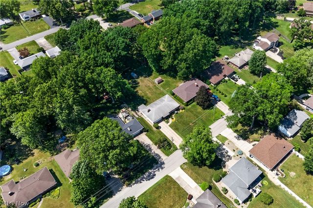 1124 Roseway Avenue SE, Warren, OH 44484