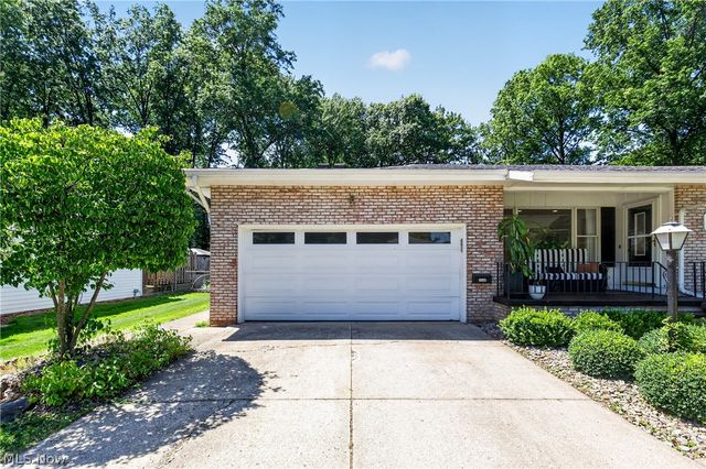 1124 Roseway Avenue SE, Warren, OH 44484