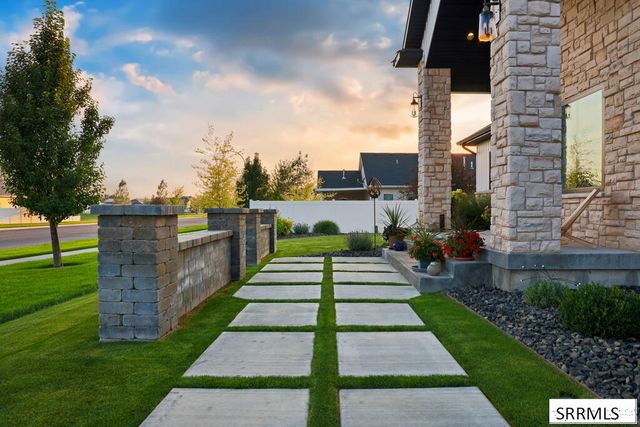 360 Palisade Drive, Idaho Falls, ID 83404