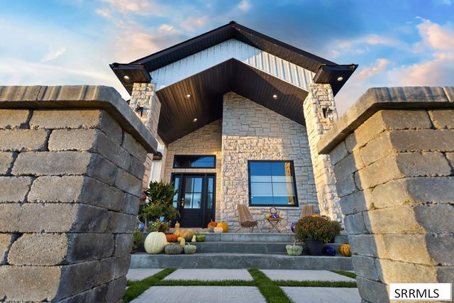 360 Palisade Drive, Idaho Falls, ID 83404