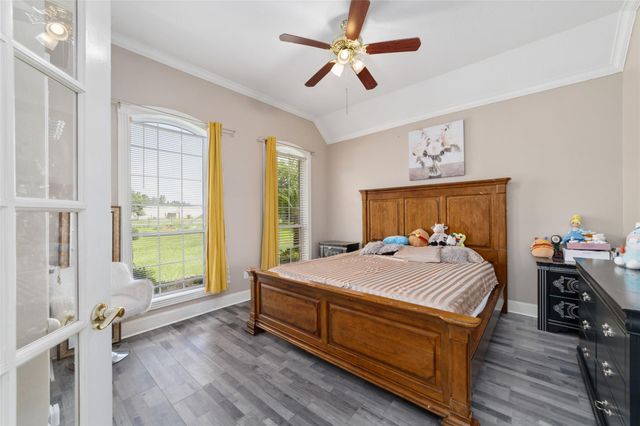 1513 County Road 149, Alvin, TX 77511