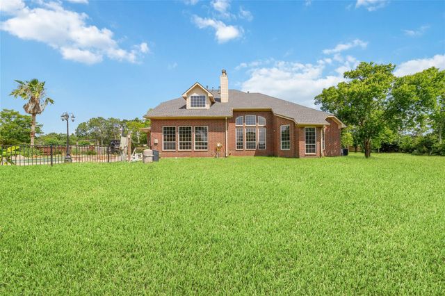 1513 County Road 149, Alvin, TX 77511