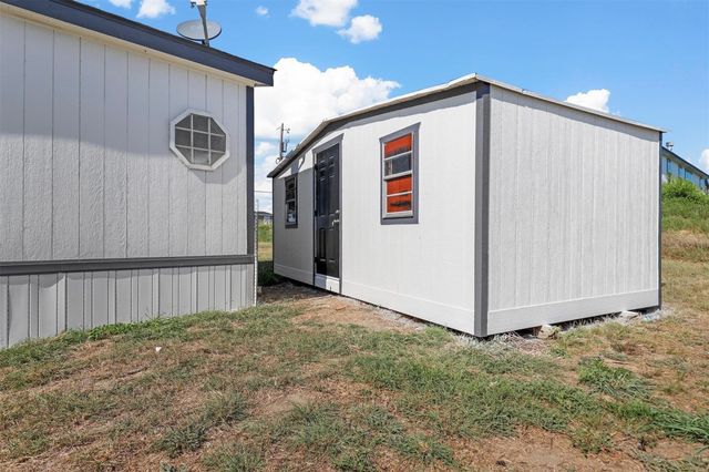 5705 Texas Street, Joshua, TX 76058