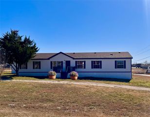 5705 Texas Street, Joshua, TX 76058