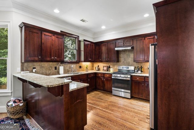 2337 Preston Park Court, Decatur, GA 30032