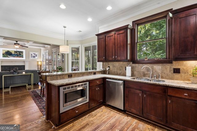 2337 Preston Park Court, Decatur, GA 30032