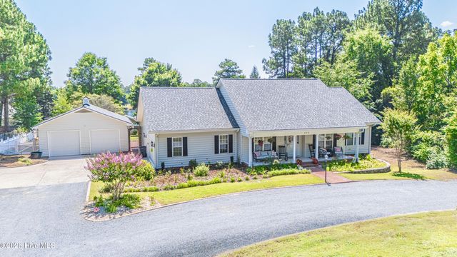 114 Bellhaven Drive, Carthage, NC 28327