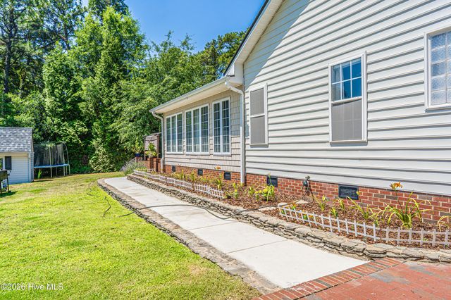 114 Bellhaven Drive, Carthage, NC 28327
