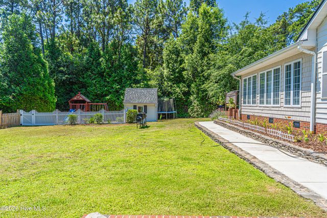 114 Bellhaven Drive, Carthage, NC 28327