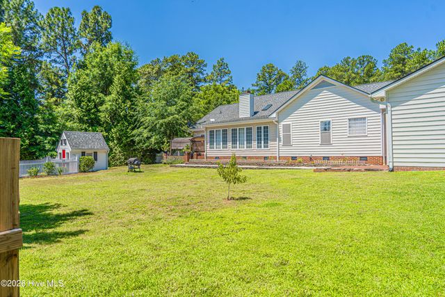 114 Bellhaven Drive, Carthage, NC 28327