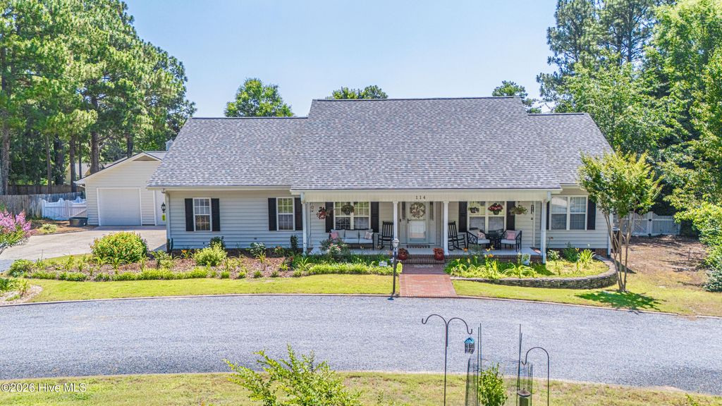 114 Bellhaven Drive, Carthage, NC 28327