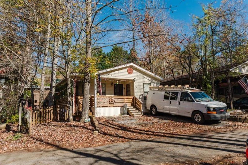 50 Canyon Pass, Cleveland, GA 30528