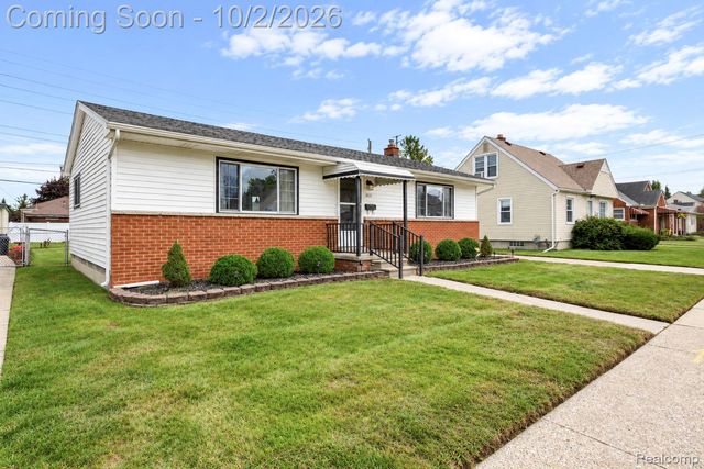 1835 10th Street, Wyandotte, MI 48192