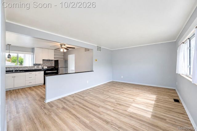 1835 10th Street, Wyandotte, MI 48192