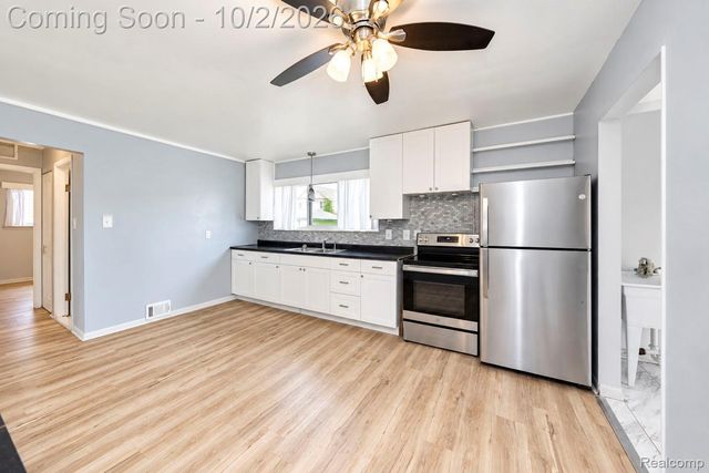 1835 10th Street, Wyandotte, MI 48192